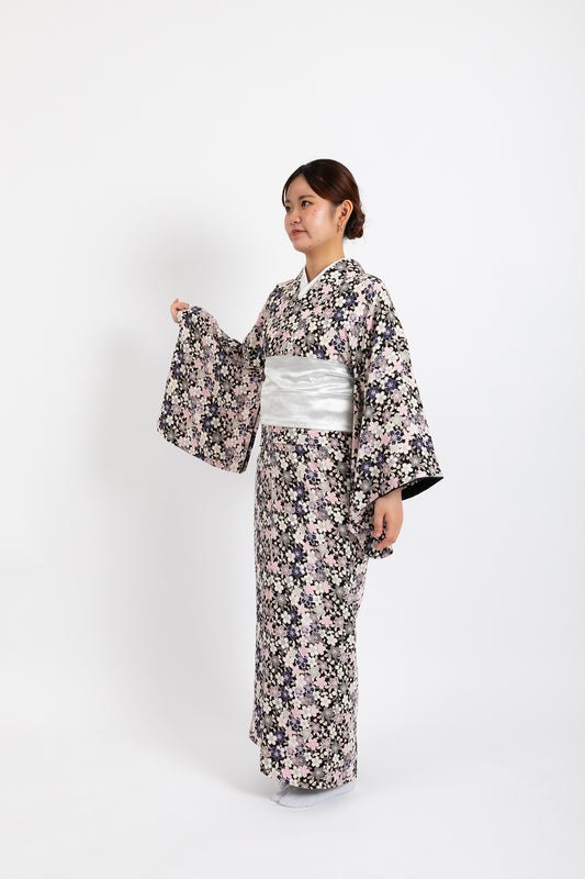 YOURかんたん着物 桜尽くし | 桜の模様が可愛らしさを引き出すデザイン