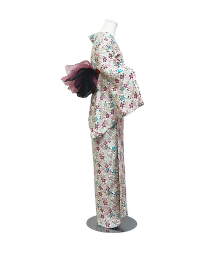 YOUR かんたん着物 桜尽くし | 桜の模様が可愛らしさを引き出すデザイン