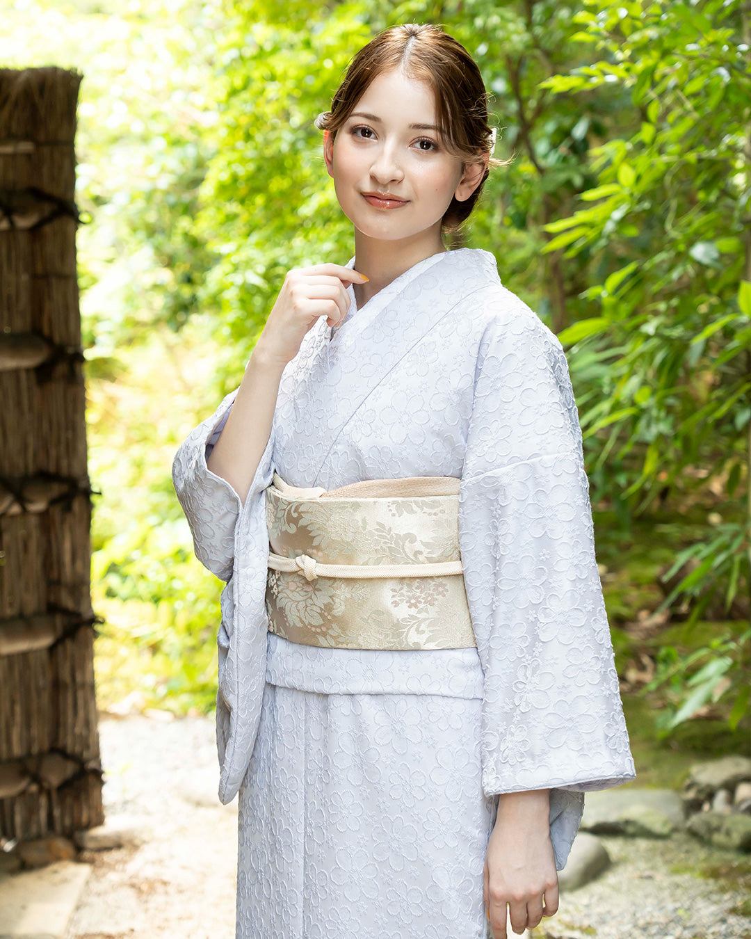 YOUR かんたん着物 ユメ桜 | クラシカルな美しさとモダンな遊び心を両立させたデザイン