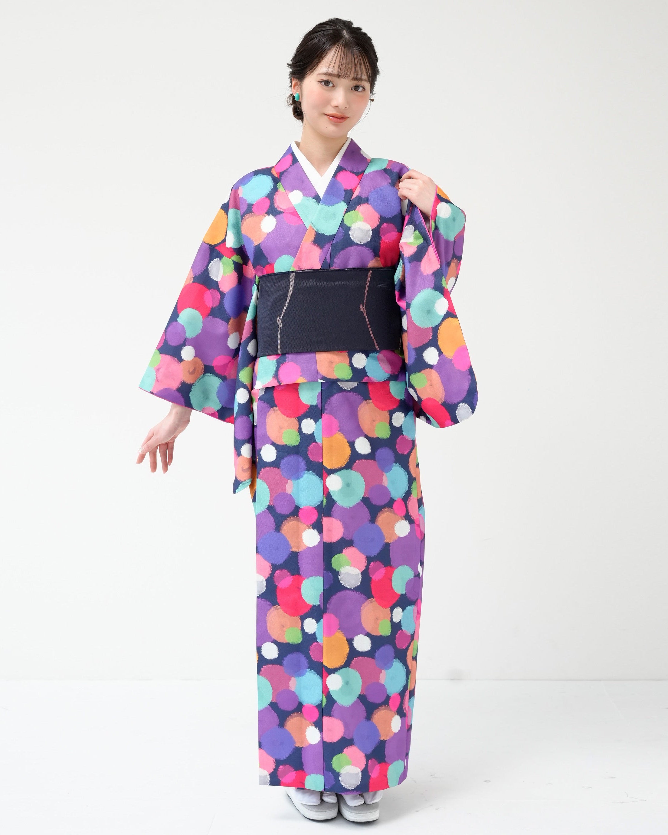 8 豆千代モダン トリコロール 市松 ドット 水玉 ジョーゼット着物 着物アーティスト豆千代×ヘアメイクアーティスト上田美江子、カナダで