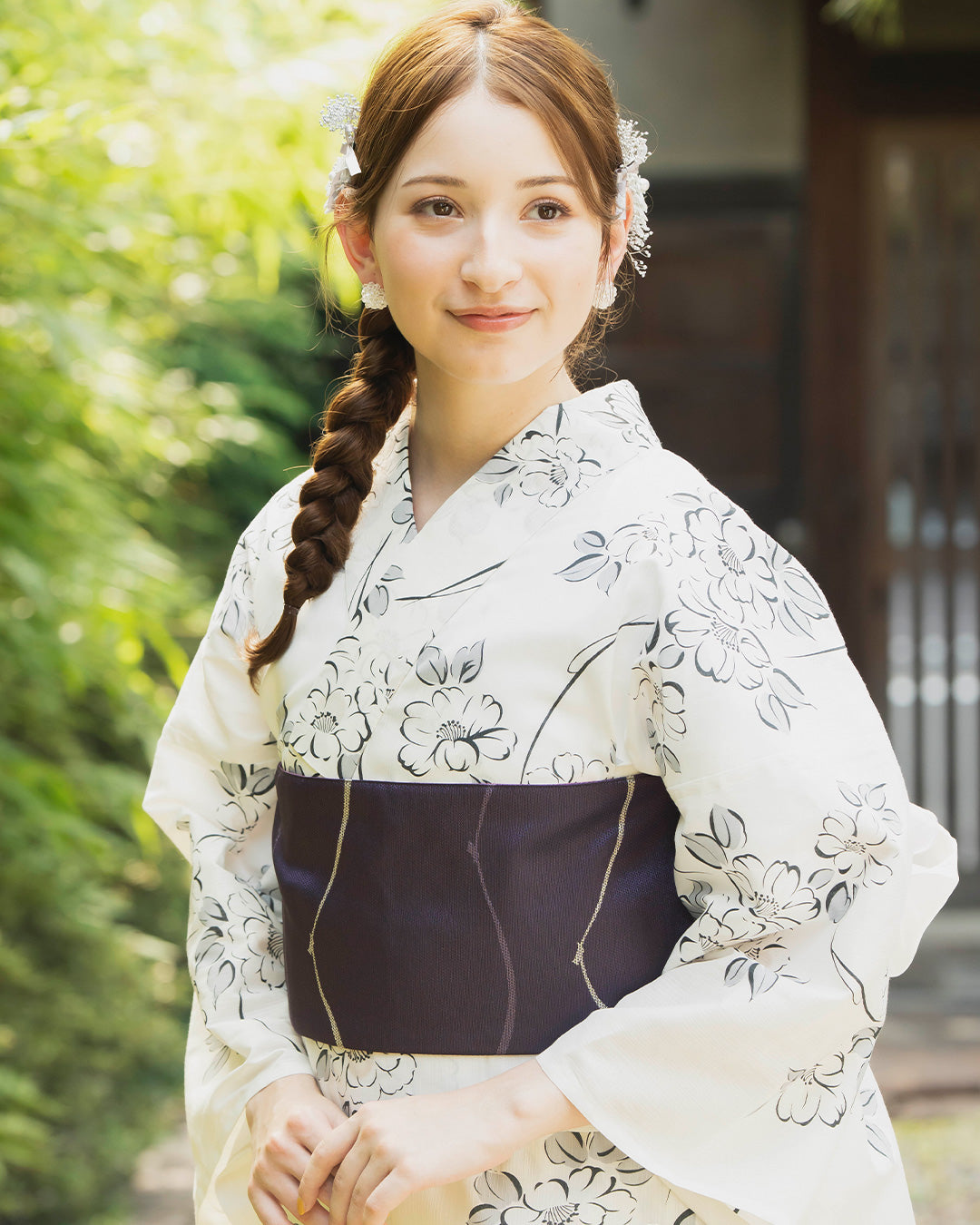 YOUR Easy Yukata with Monstera Pattern | A refreshing and retro-modern washable polyester yukata with bold brown leaves on a light blue background