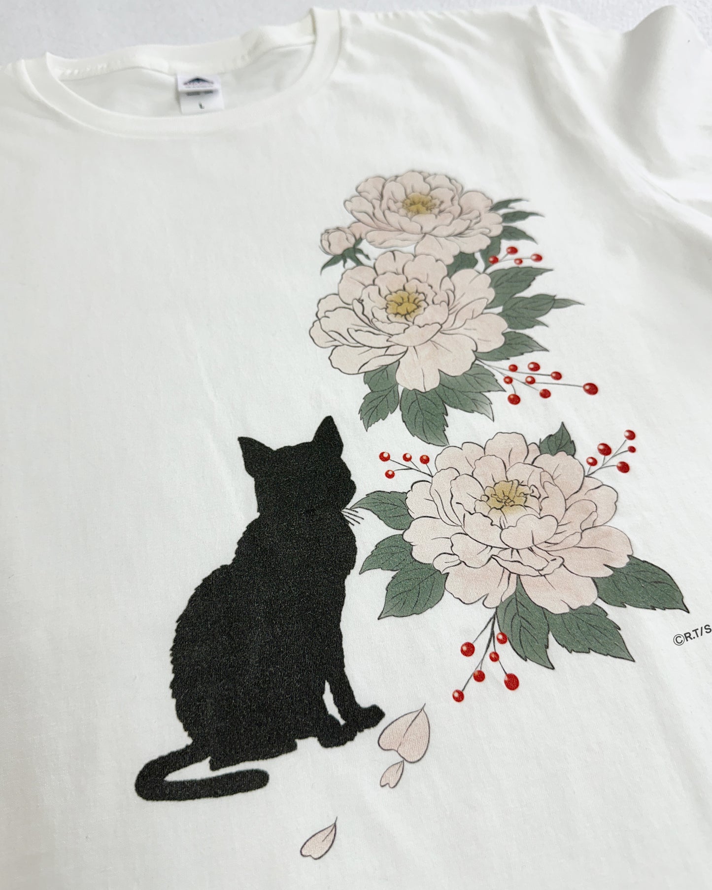 8月18日12時販売開始『TVアニメMAO』 猫鬼 Tシャツ｜ツカモト市田【限定商品】